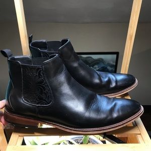 Detailed Black Chelsea Boots